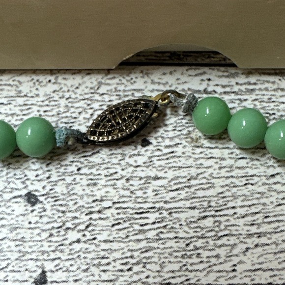 LOTUS LADY Faux Green Pearl 16" Necklace Vintage - Picture 3 of 8